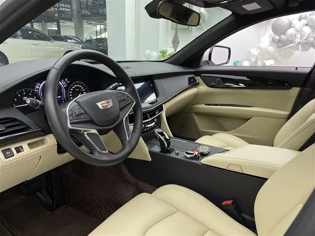 Cadillac CT6 28 T Fashion
