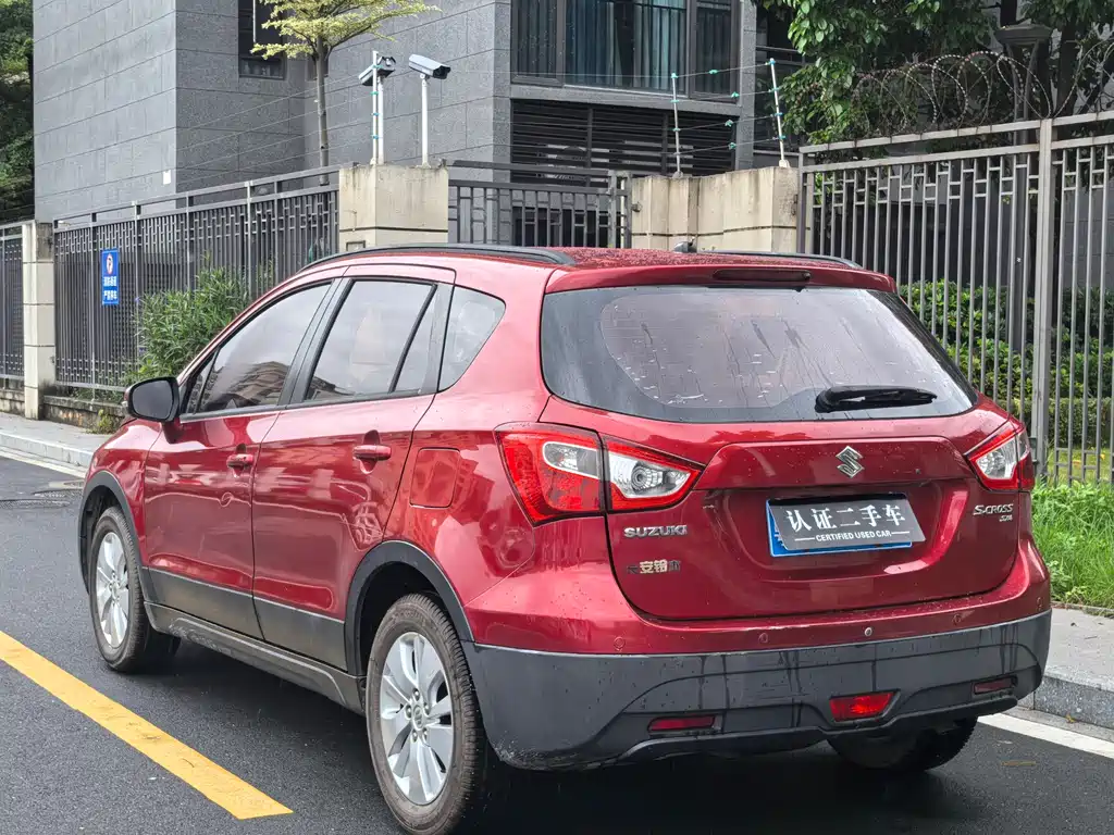 S-Cross 1.6 L CVT 2 WD Progressive
