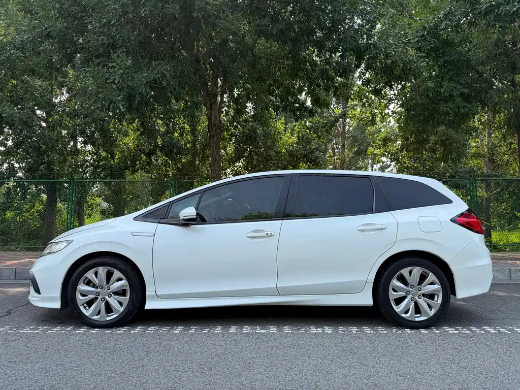 Jade 1.8 L Auto Comfort 5-seat