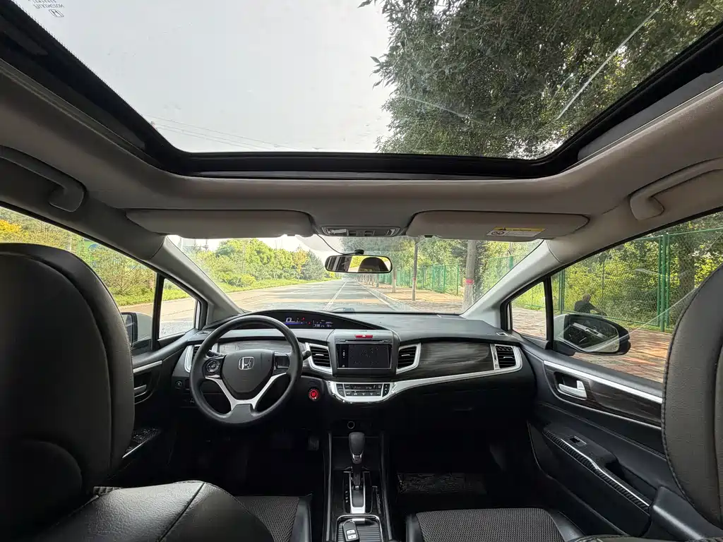 Jade 1.8 L Auto Comfort 5-seat