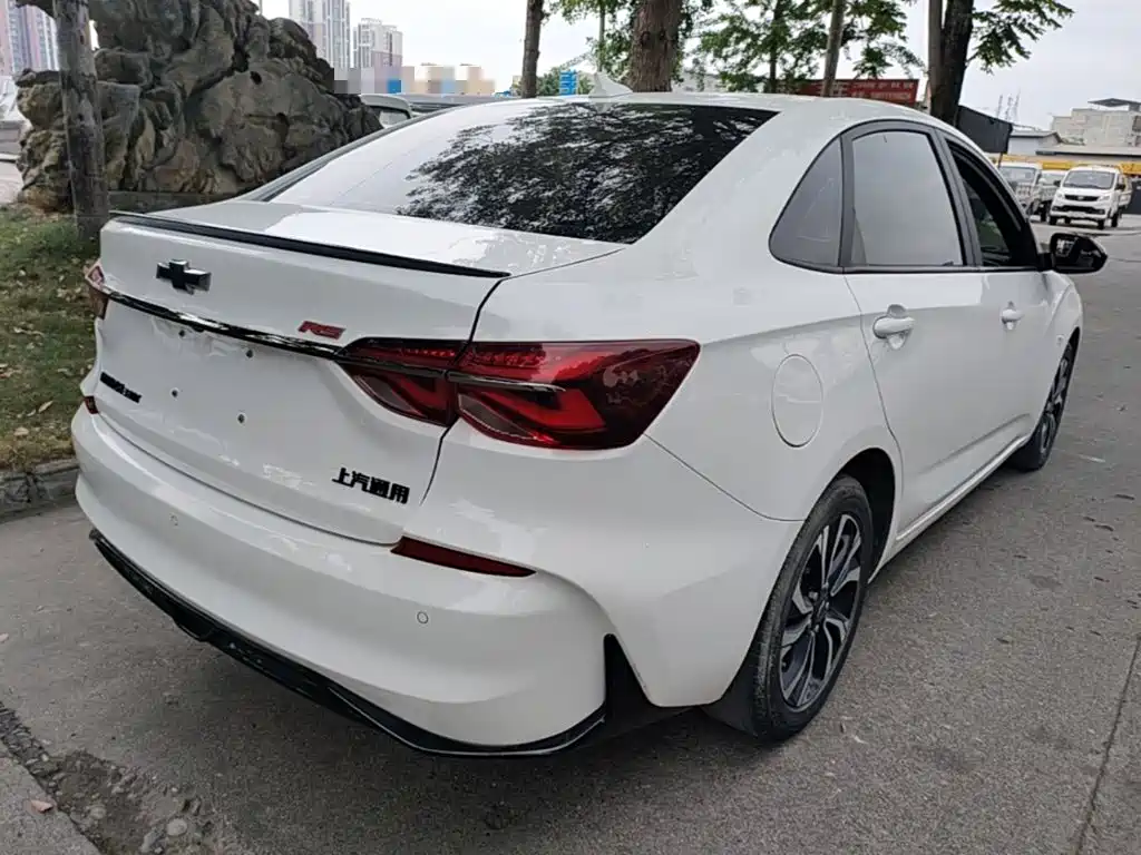 Monza Mild Hybrid RS 330 T Auto Smooth