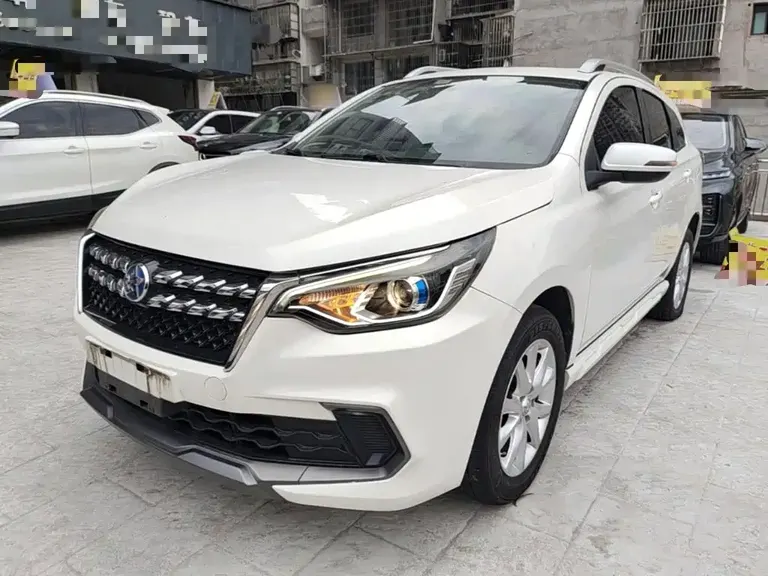 Venucia T70 启辰T70 2020款 2.0 L CVT精享版 国VI