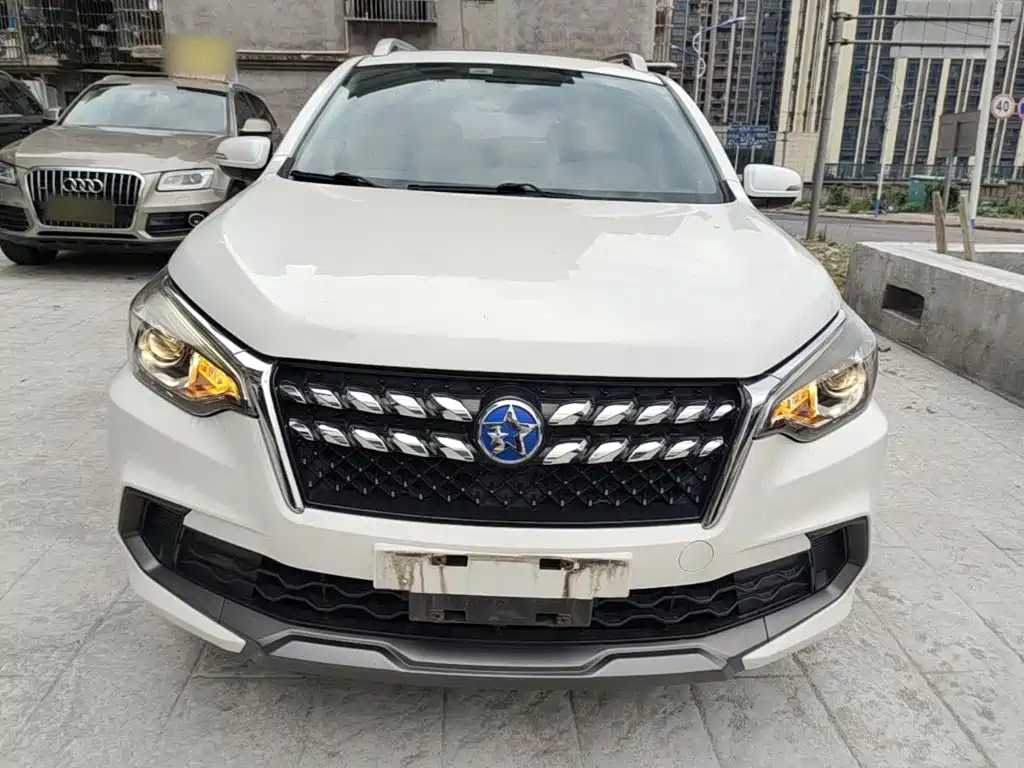 Venucia T70 启辰T70 2020款 2.0 L CVT精享版 国VI