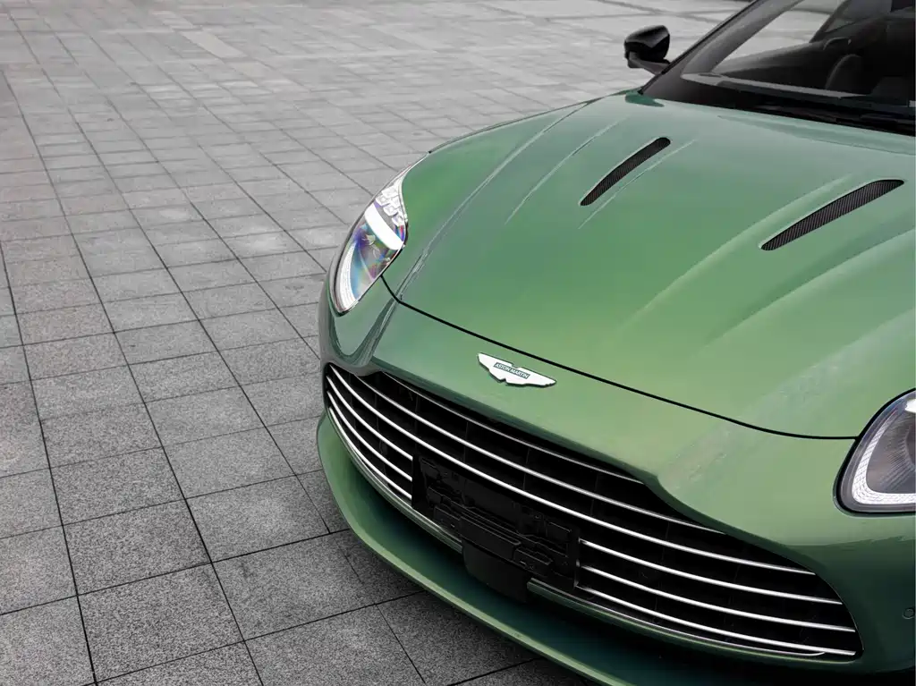 Aston Martin DB12 4.0 T V8 Coupe