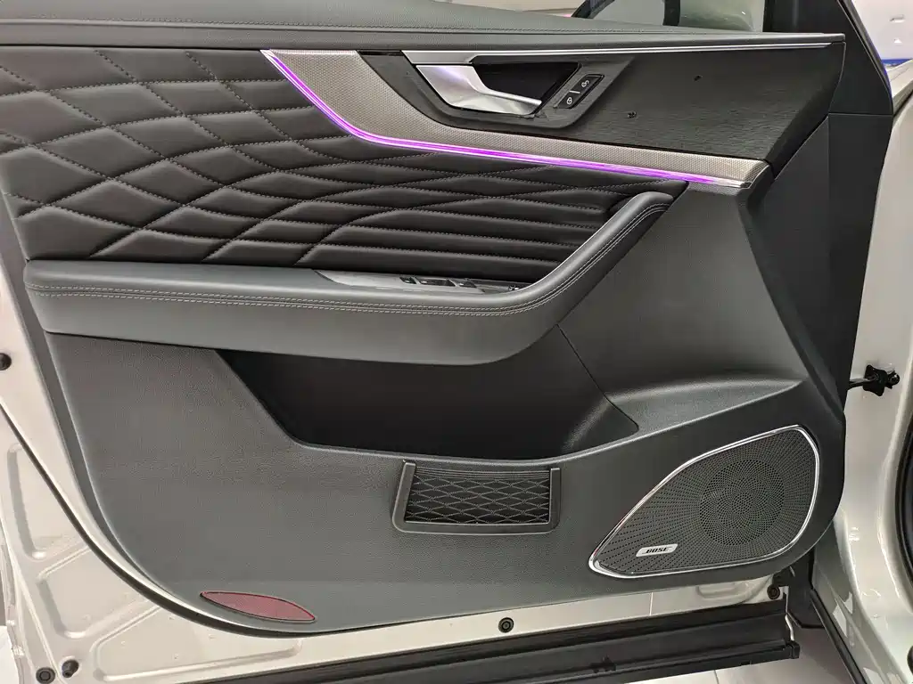Hongqi HS5 Facelift 2.0 T Connected Flagship Enjoyment