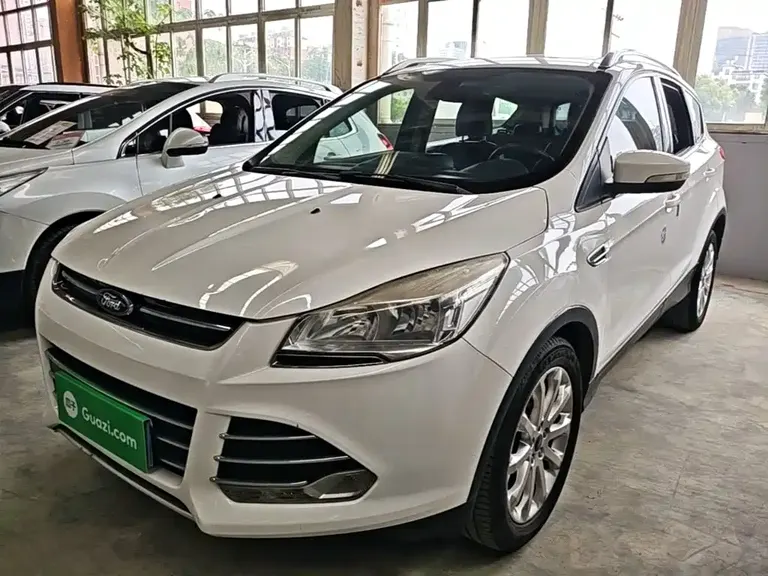 Ford Kuga 1.5 L GTDi 2 WD Style