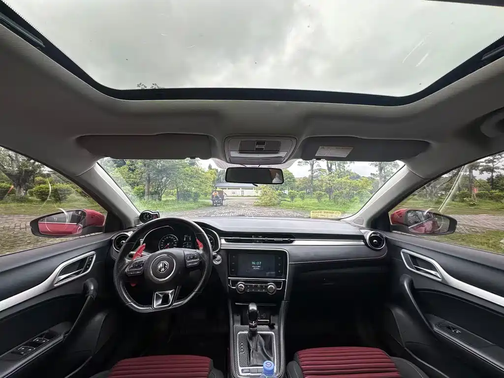 MG6 20 T Auto Starshine