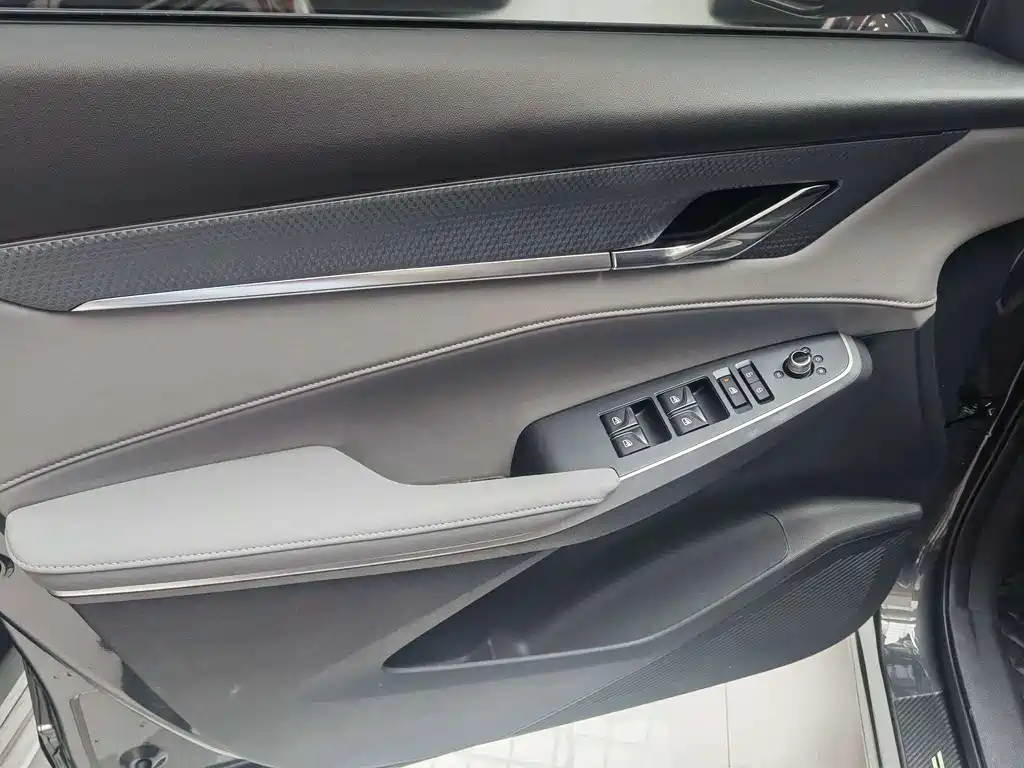 Changan CS75 PLUS 2 nd Gen 1.5 T Auto Navigator