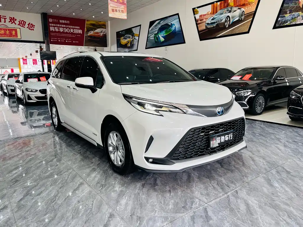 Granvia 2.5 L Hybrid Comfort