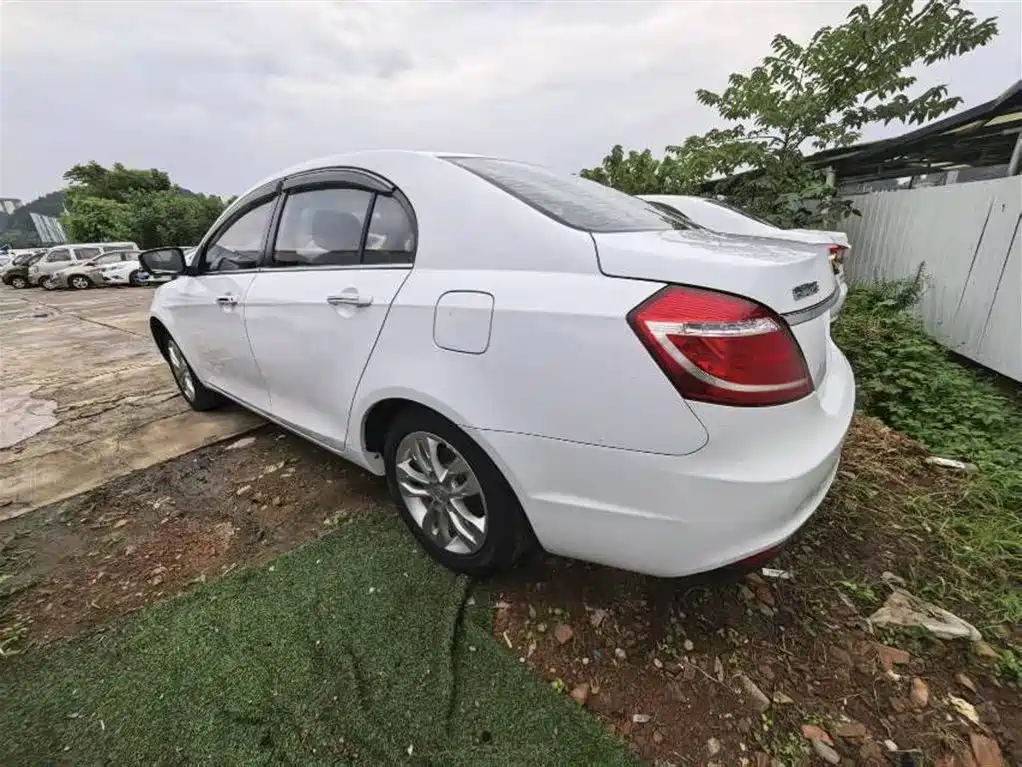 Emgrand Sedan 1.5 L Manual Luxury