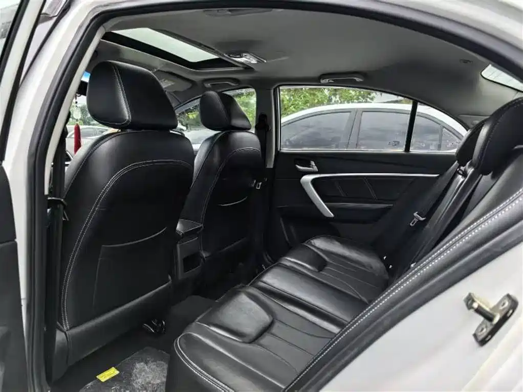 Emgrand Sedan 1.5 L Manual Luxury