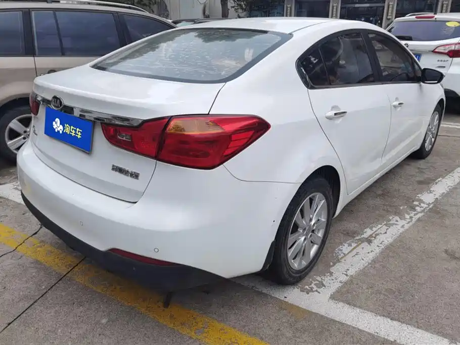 Kia K3 1.6 L Manual GLS