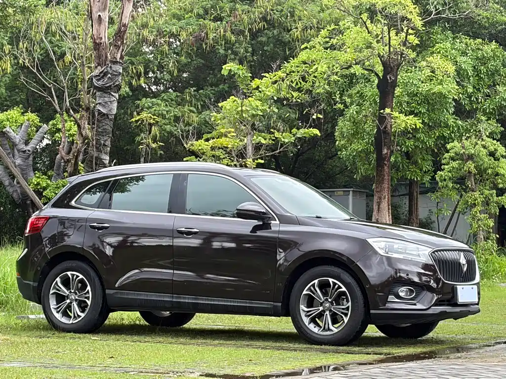 Borgward BX7 28 T 2 WD Quality Enjoyment 5-seat CN-V