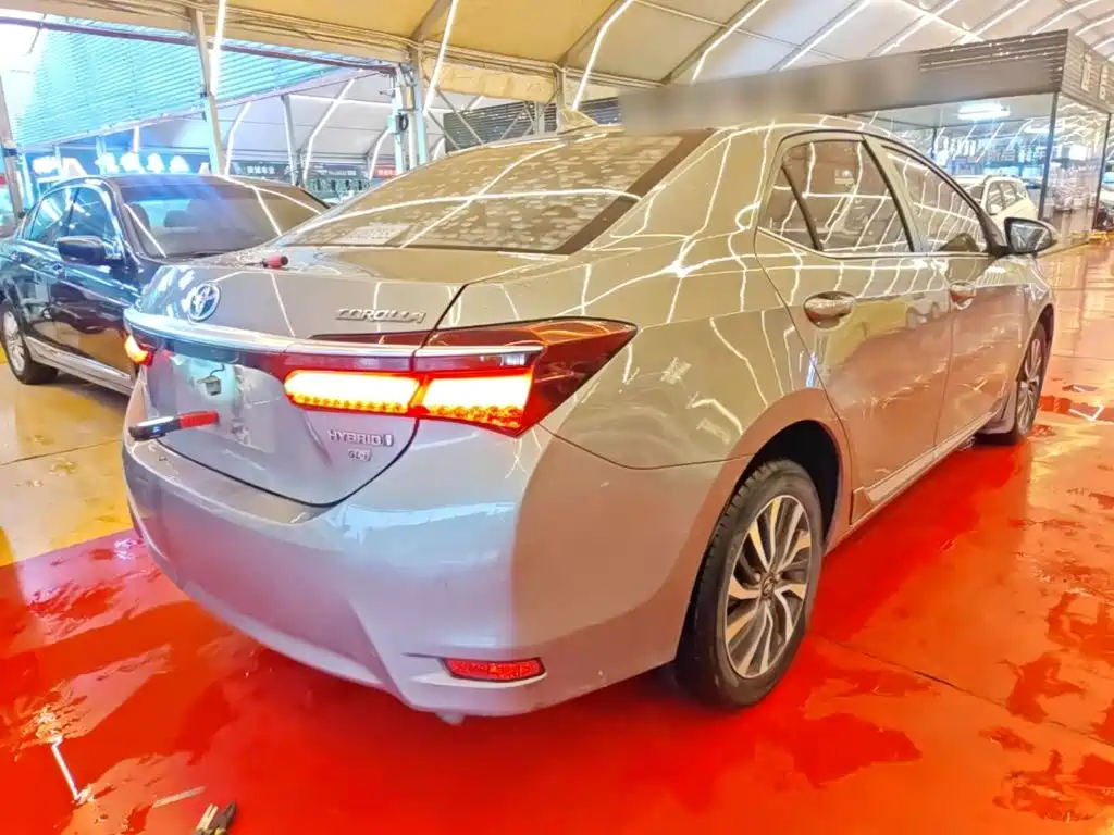 Corolla Facelift Dual Engine 1.8 L E-CVT Elite