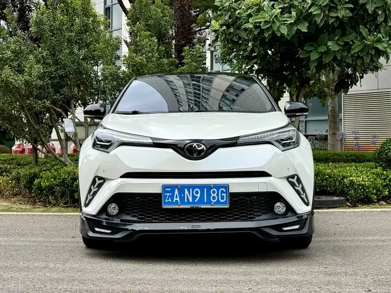 Toyota C-HR 2.0 L Luxury