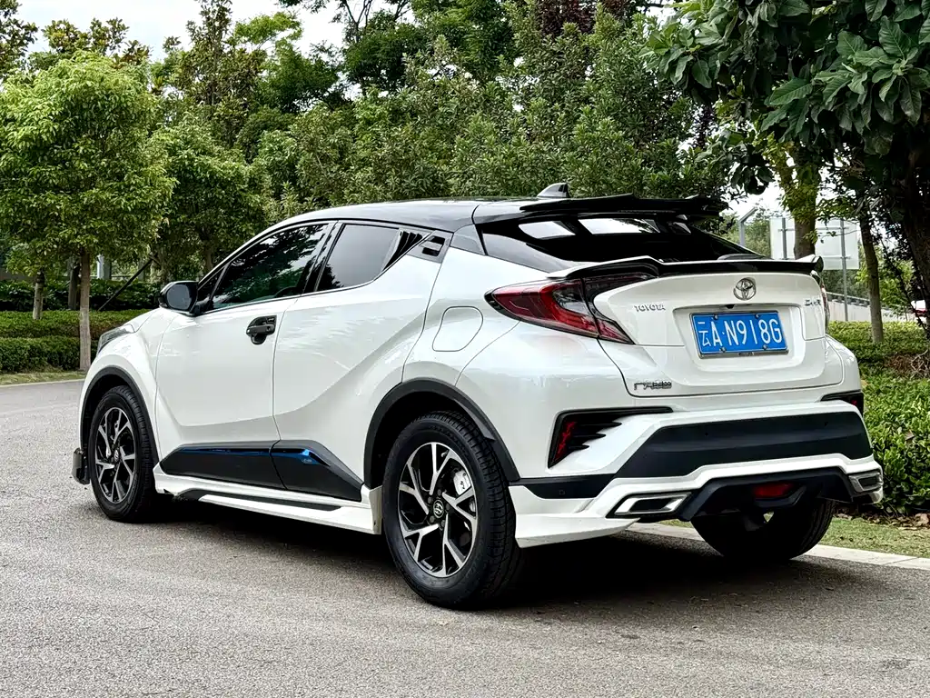 Toyota C-HR 2.0 L Luxury