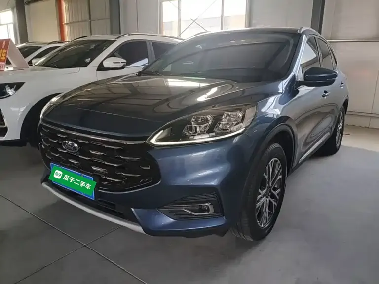 Ford Escape EcoBoost 245 2 WD Shine Enjoyment