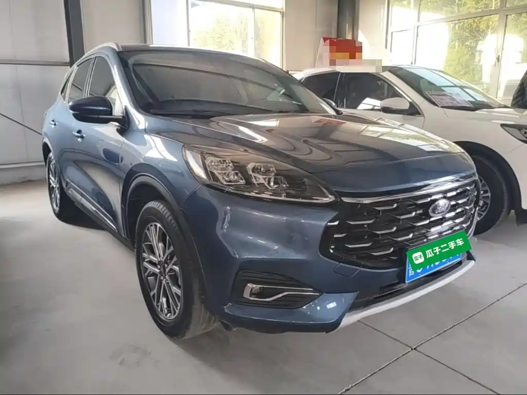 Escape EcoBoost 245 2 WD Shine Enjoyment