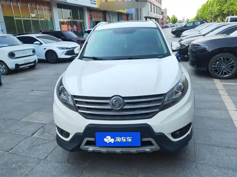 Dongfeng Fengguang 580 1.8 L Manual Comfort