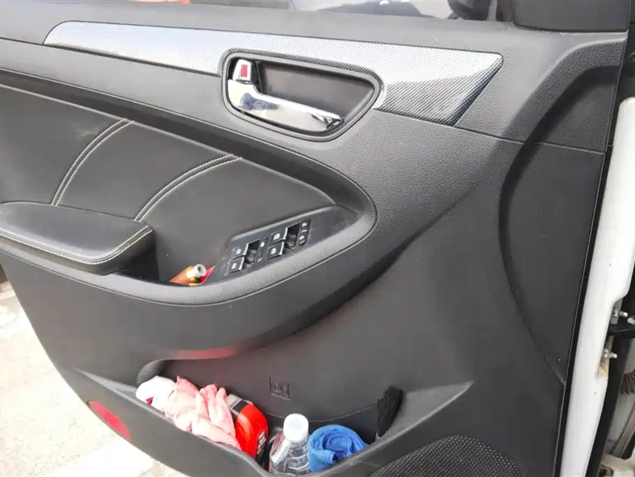 Fengguang 580 1.8 L Manual Comfort