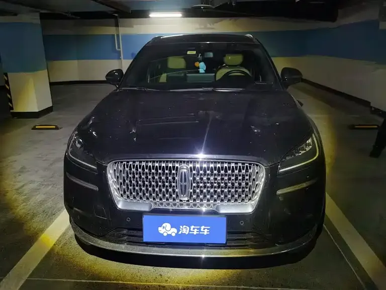 Lincoln Corsair 2.0 T 2 WD Graceful