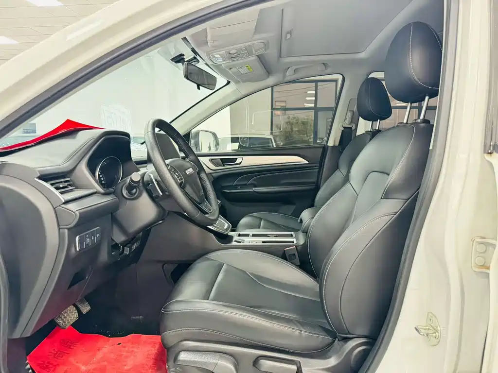 Haval M6 PLUS 1.5 T DCT Luxury Connected