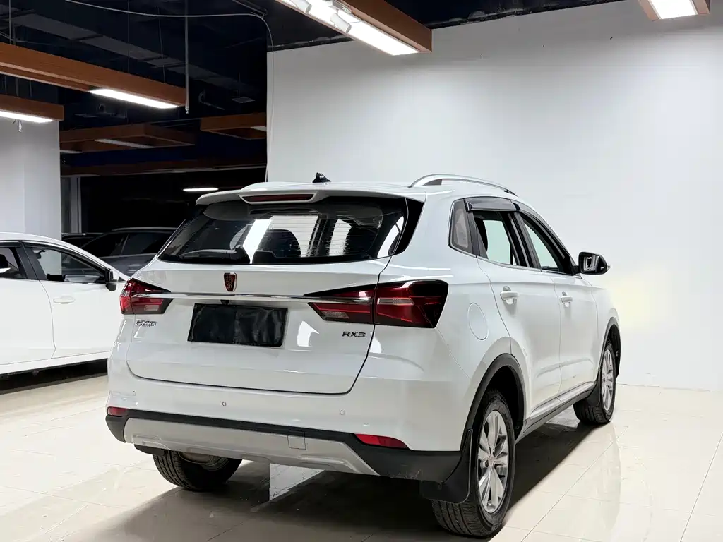 Roewe RX3 荣威RX3 2018款 1.6 L 手动进取版