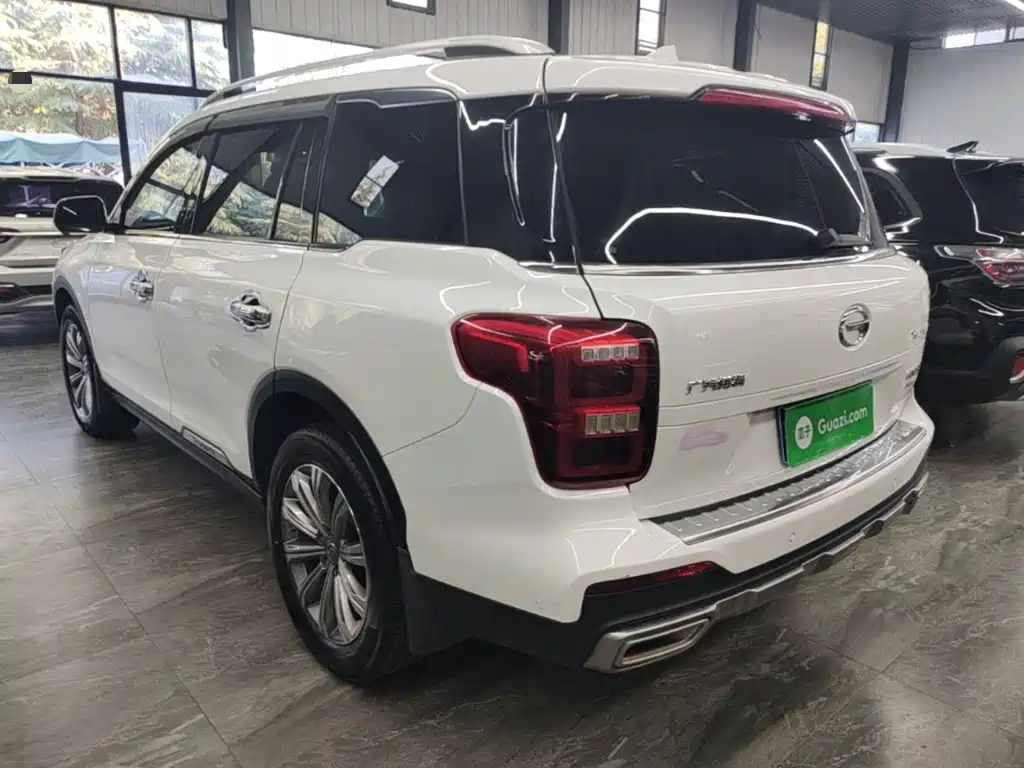 GAC Trumpchi GS8 390 T 2 WD Luxury Connected (7-seat)