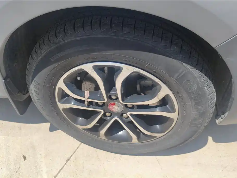 Jingyi XV 1.6 L CVT Luxury