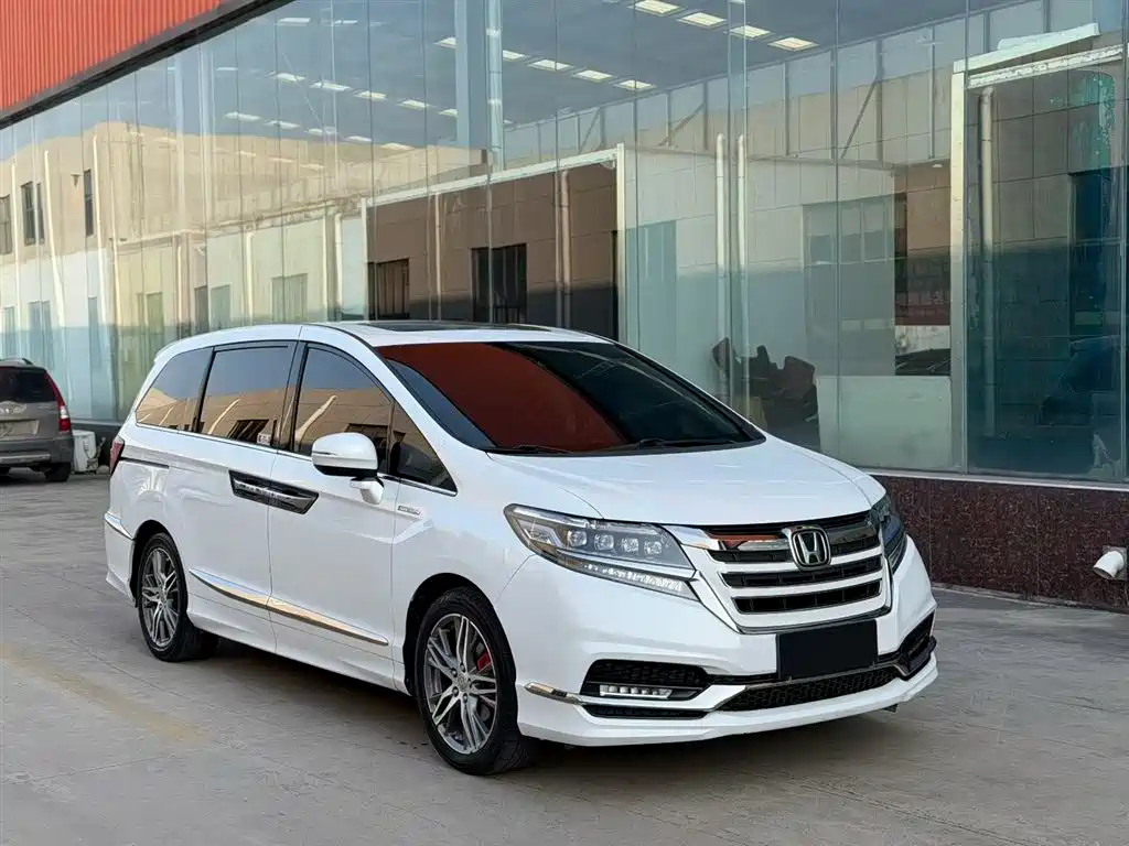 Elysion 2.0 L Hybrid Luxury