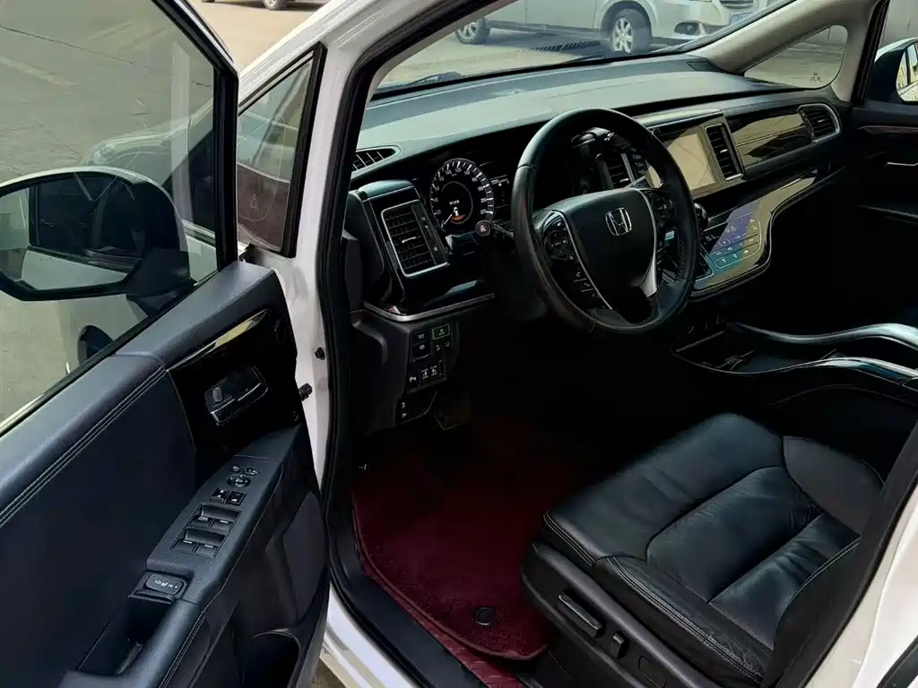 Elysion 2.0 L Hybrid Luxury