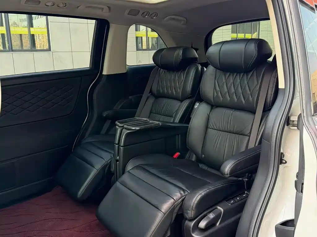 Elysion 2.0 L Hybrid Luxury