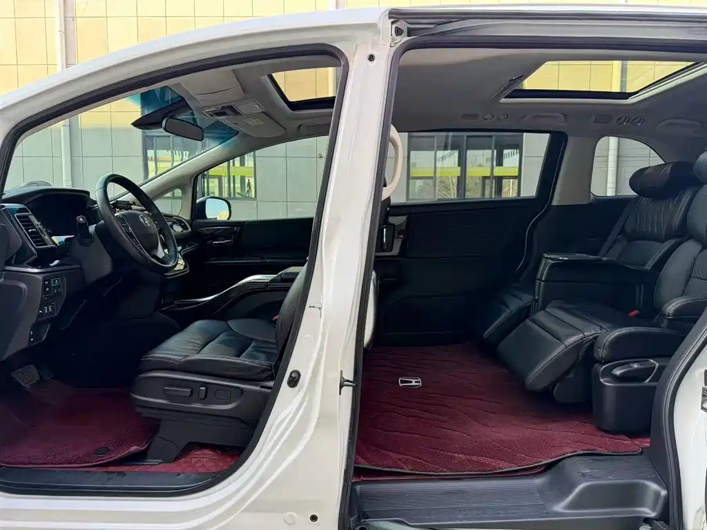 Elysion 2.0 L Hybrid Luxury