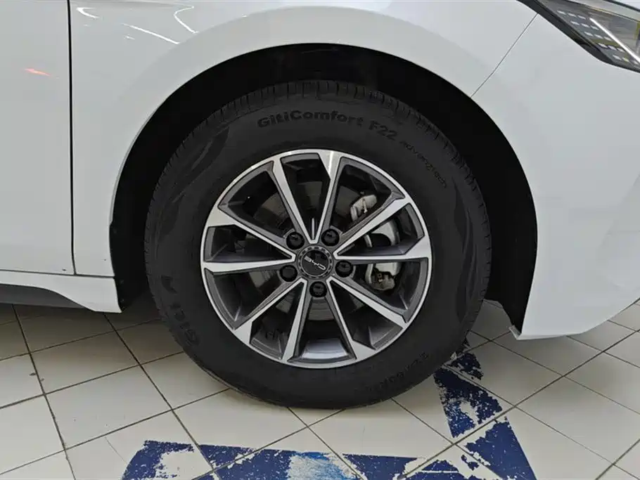 Destroyer 05 Glory DM-i 55 KM Luxury