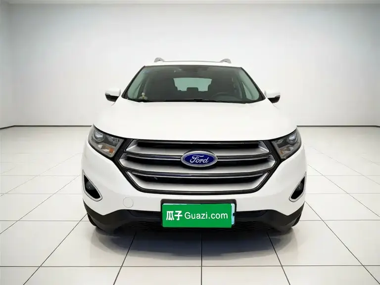Ford Edge EcoBoost 245 2 WD Platinum Sharp 7-seat CN-V