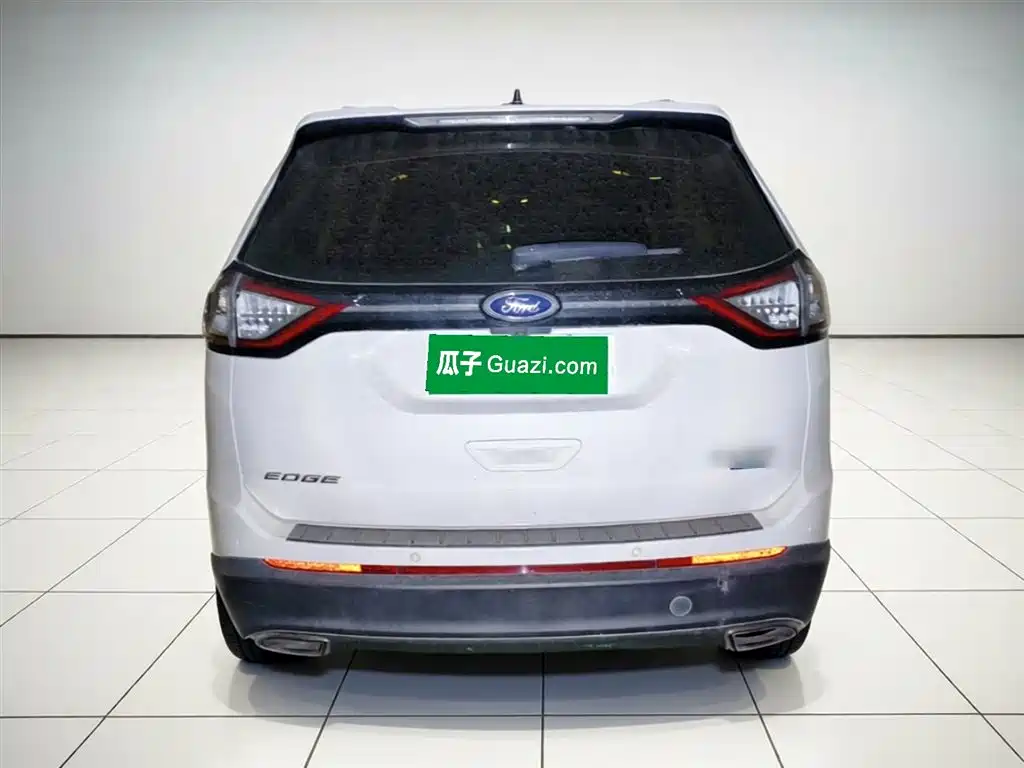Edge EcoBoost 245 2 WD Platinum Sharp 7-seat CN-V