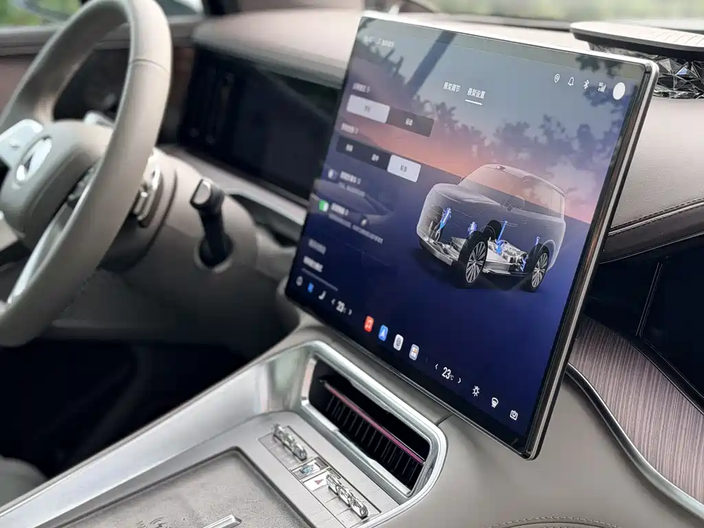 Denza N9 Flagship