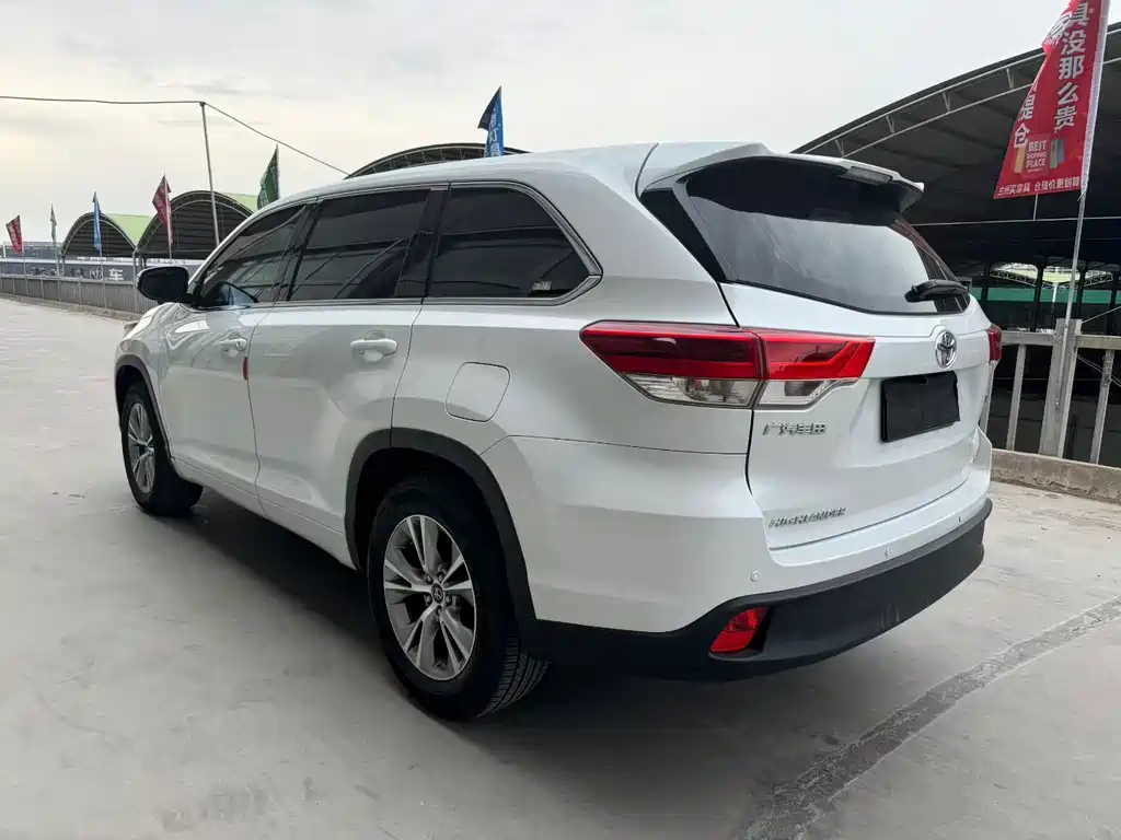 Highlander 2.0 T 4 WD Elite 7-seat