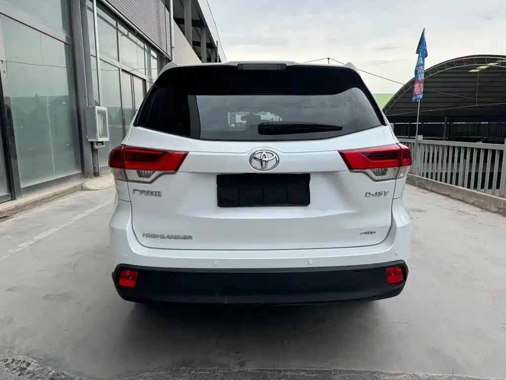 Highlander 2.0 T 4 WD Elite 7-seat