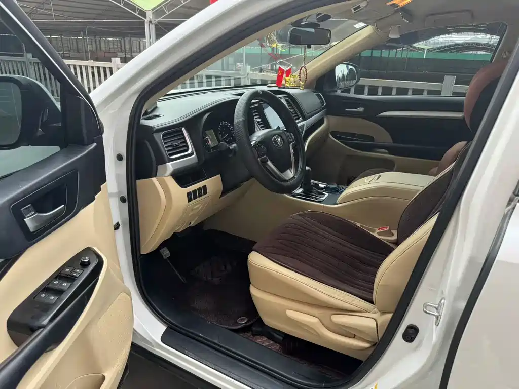Highlander 2.0 T 4 WD Elite 7-seat
