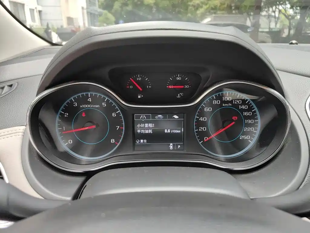 Cruze 科鲁兹 2015款 1.5 L 自动豪华版