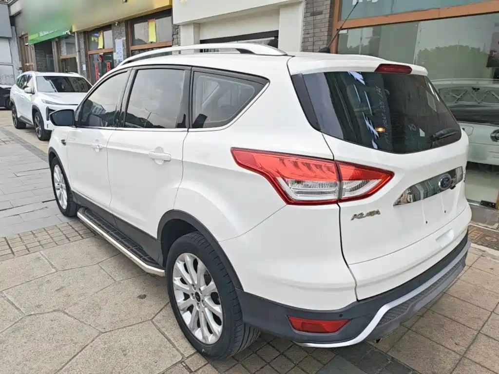 Kuga 1.5 L GTDi 2 WD Style