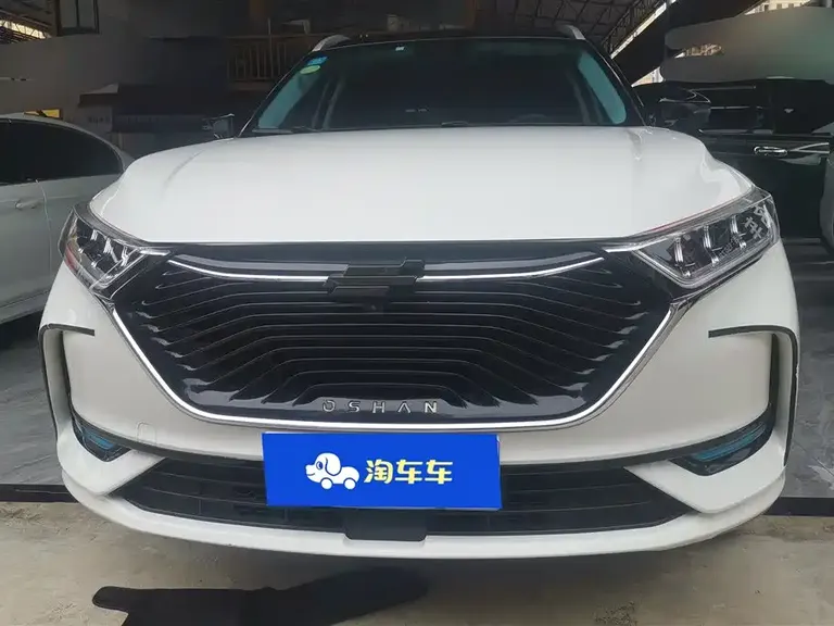 Changan Oshan X7 1.5 T Auto Distinguished