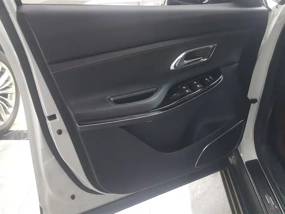 Changan Oshan X7 1.5 T Auto Distinguished
