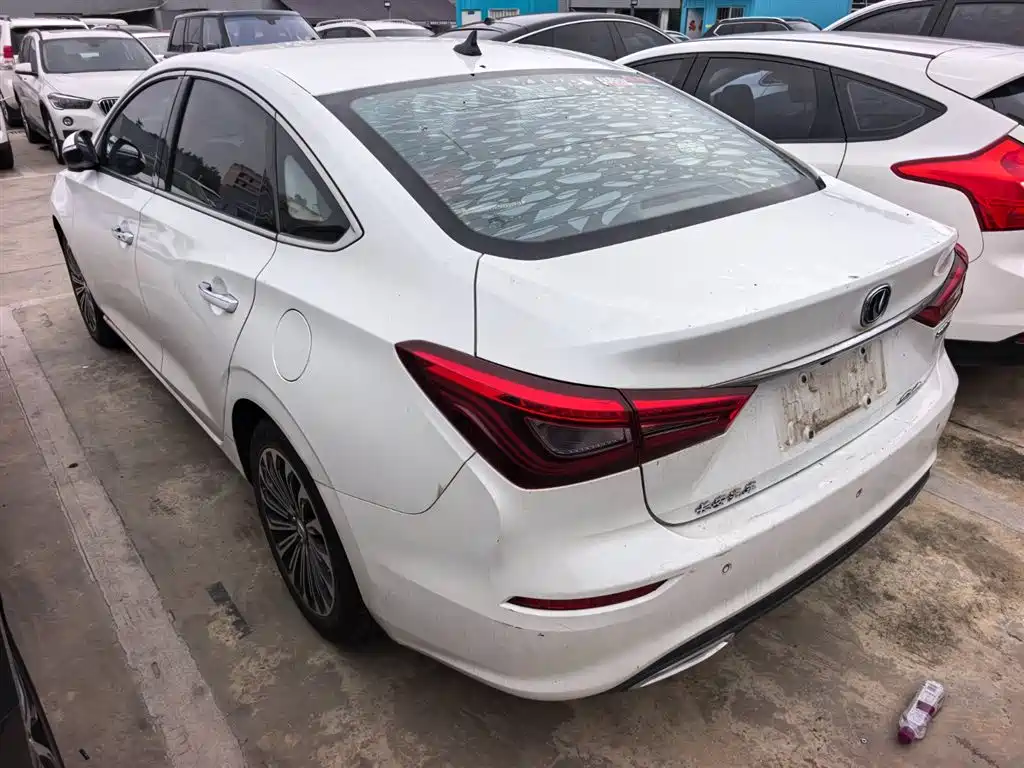 Eado Blue Whale 280 T GDI DCT Top Speed