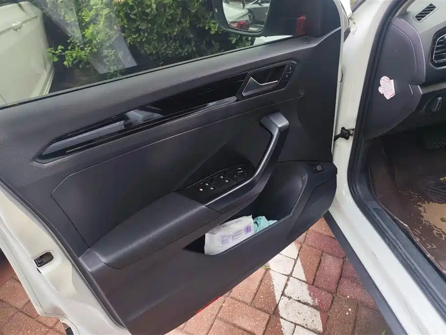 T-ROC 280 TSI DSG 2 WD Comfort CN-V