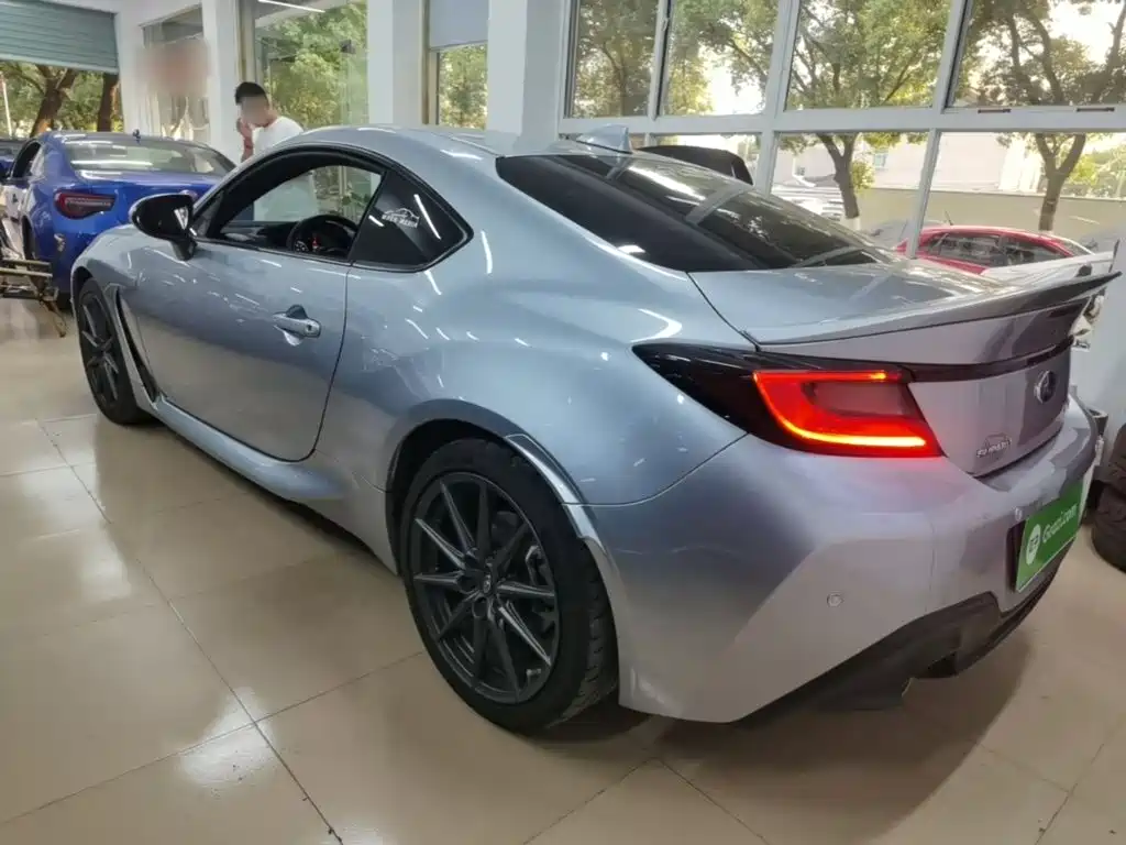 Subaru BRZ 2.4 L Manual