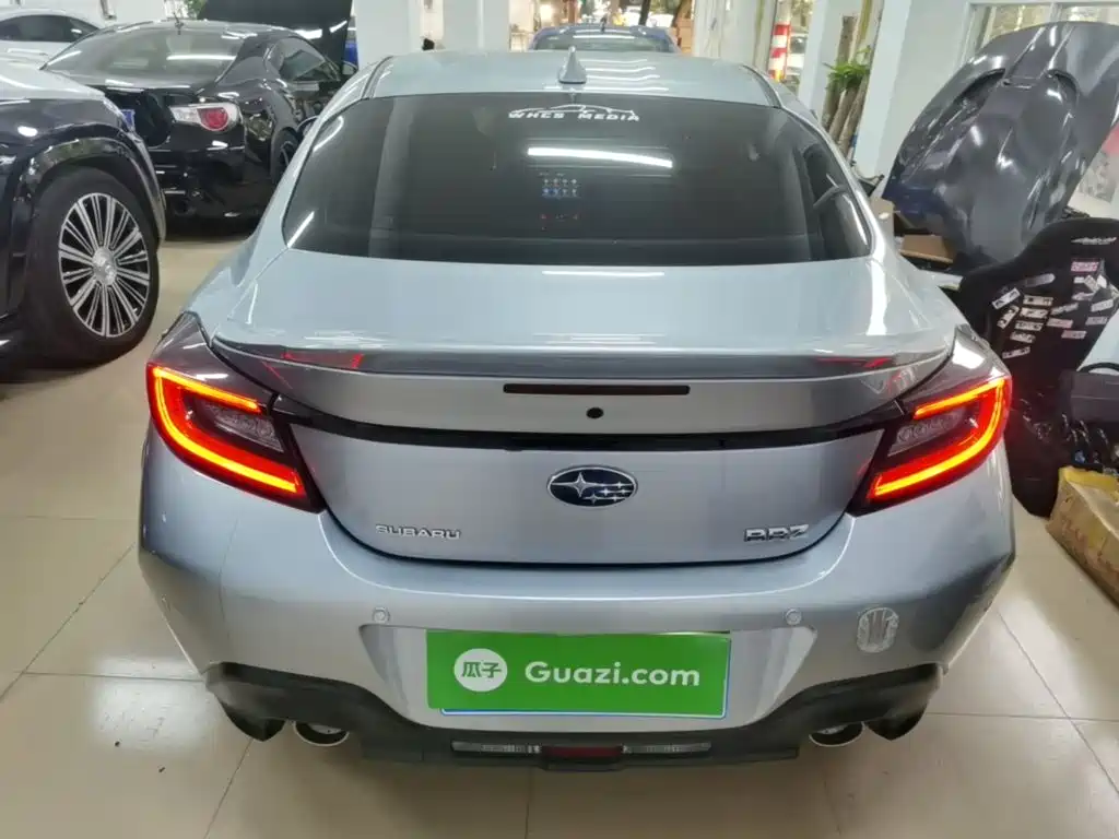 Subaru BRZ 2.4 L Manual