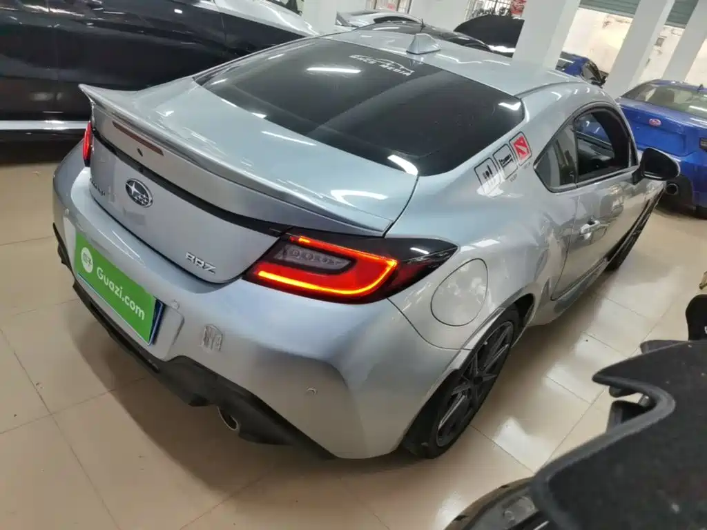 Subaru BRZ 2.4 L Manual