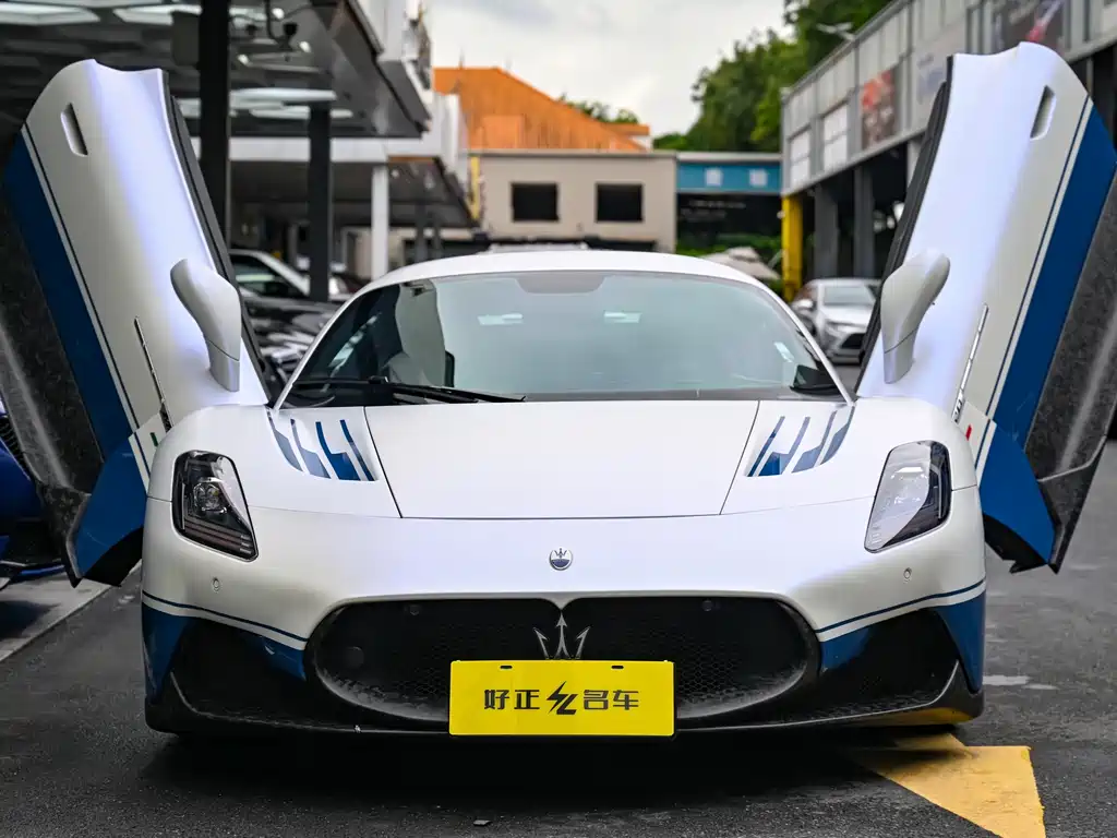Maserati MC20 3.0 T Standard